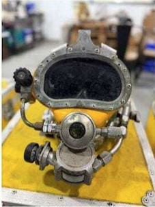 4668-kirby-morgan-17c-diving-helmets_1