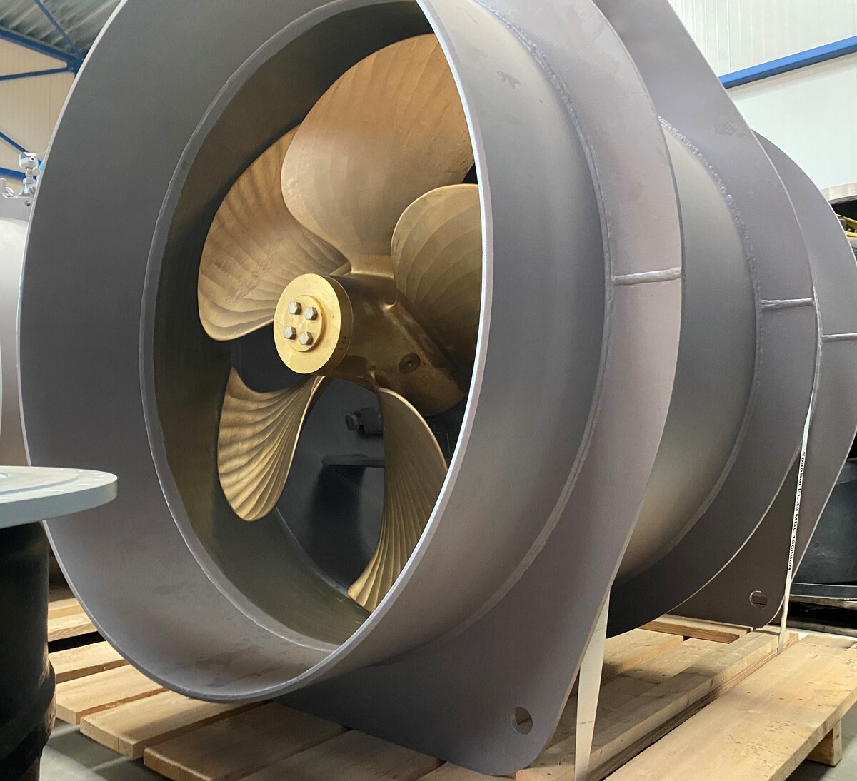 4683-600kw-schottel-tunnel-thruster_1