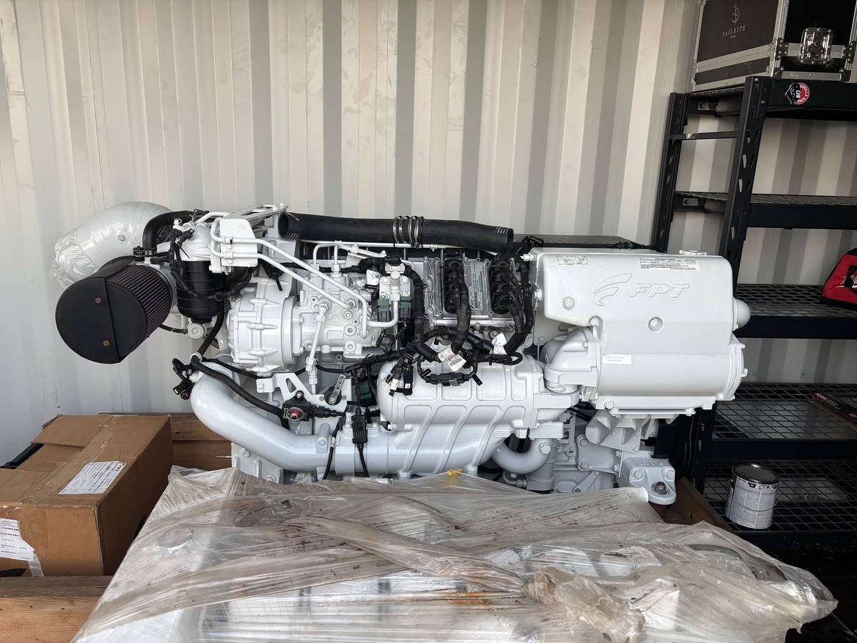 4713-unused-ftp-c16-marine-engines_5