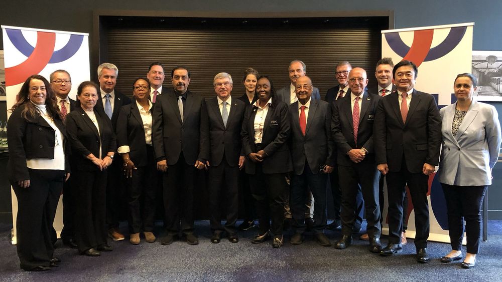 FIH awards Thomas Bach for his legacy in sport