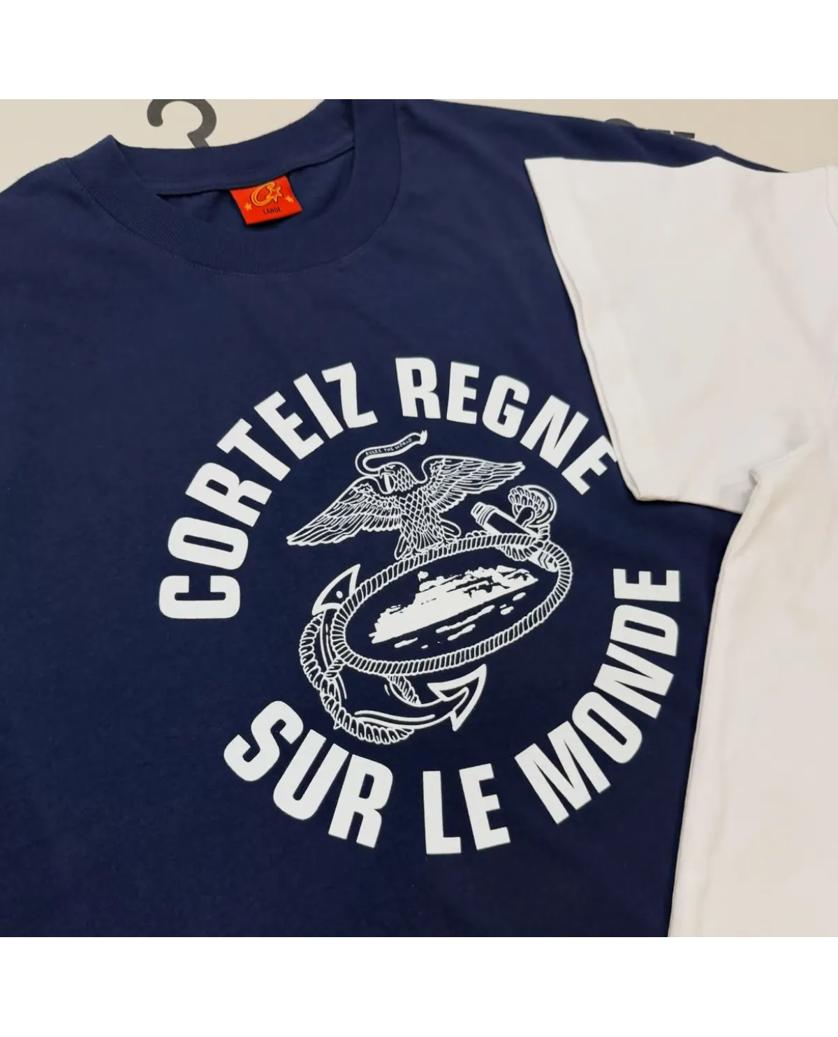 Eagle Règne Sur Le Monde