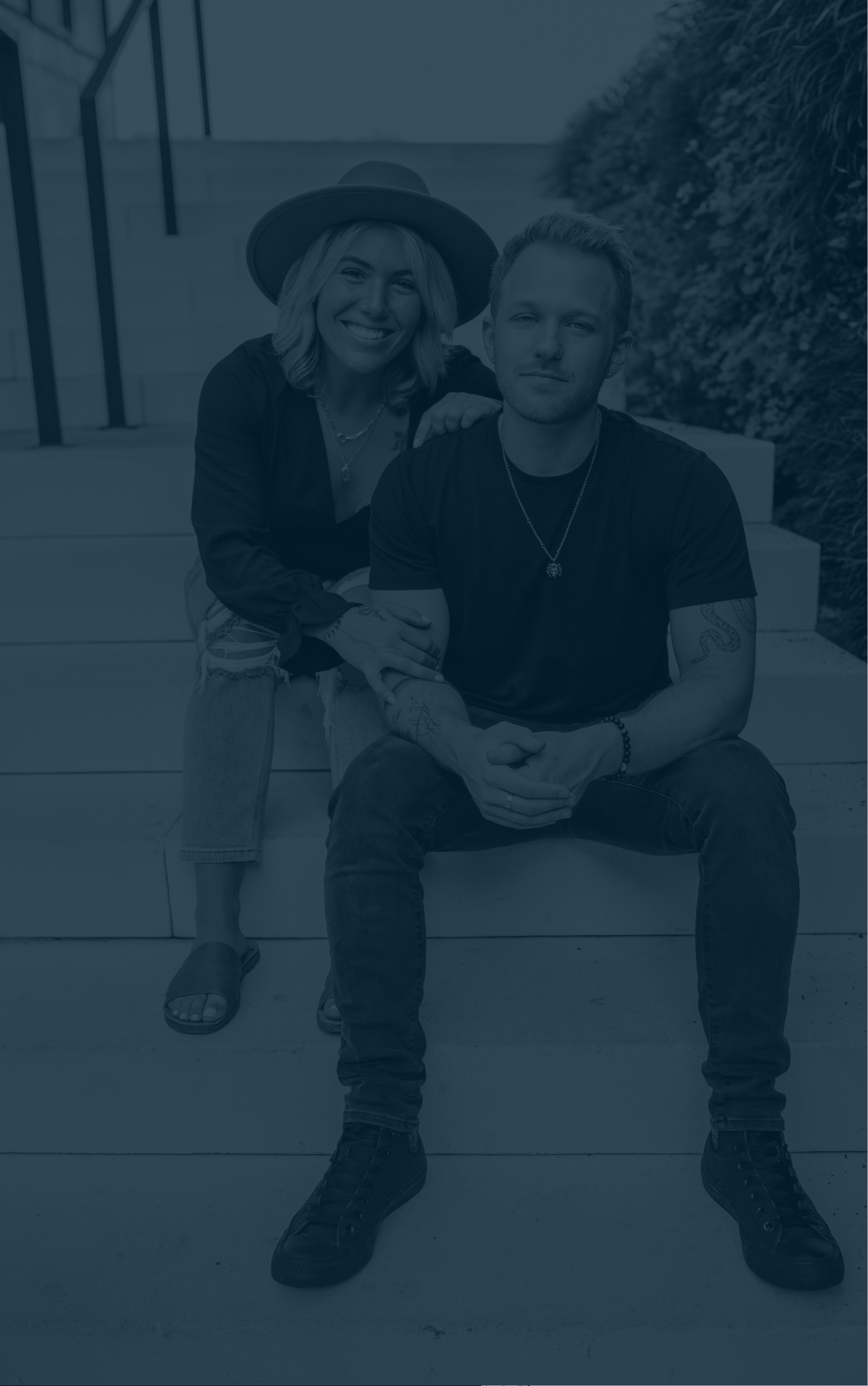 THE CLIENT ACQUISITION PLAYBOOK For Coaches & Course Creators