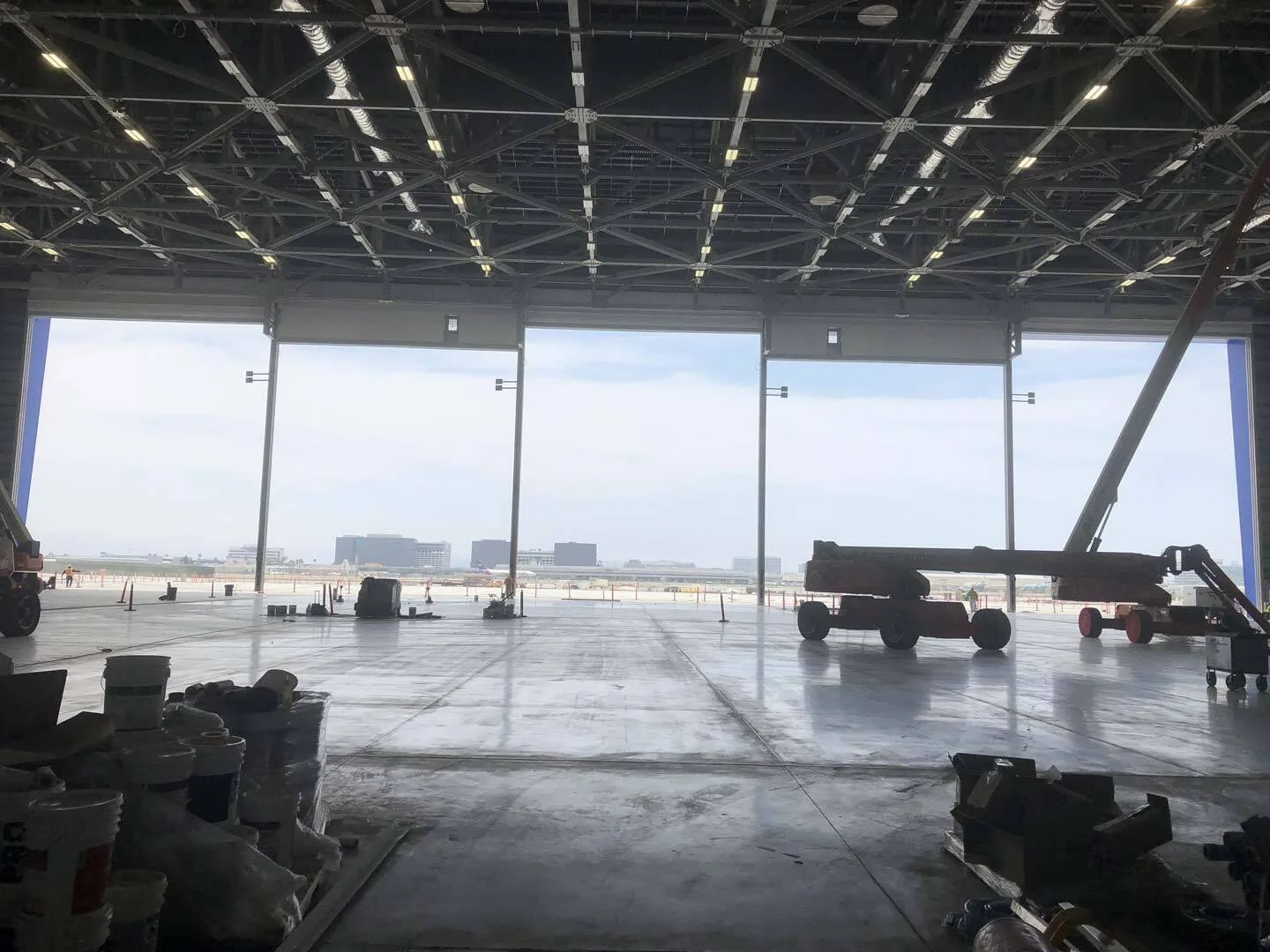 LAX Technical Operations Center_2 - 1440x1080