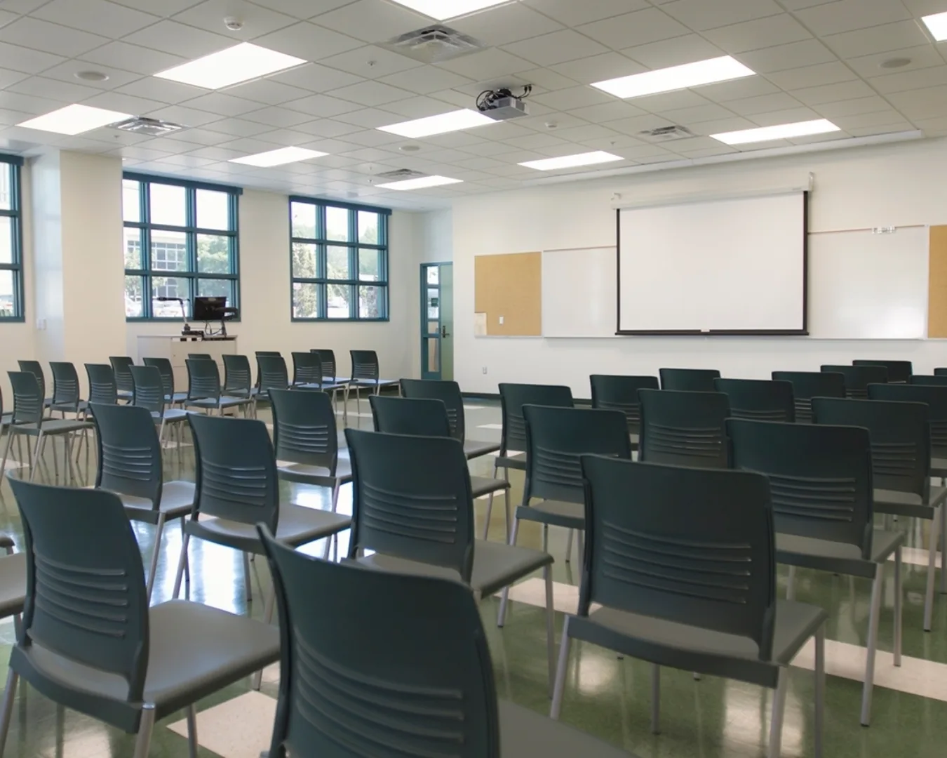 Glendale Community College Classroom Building Renovation Wh1