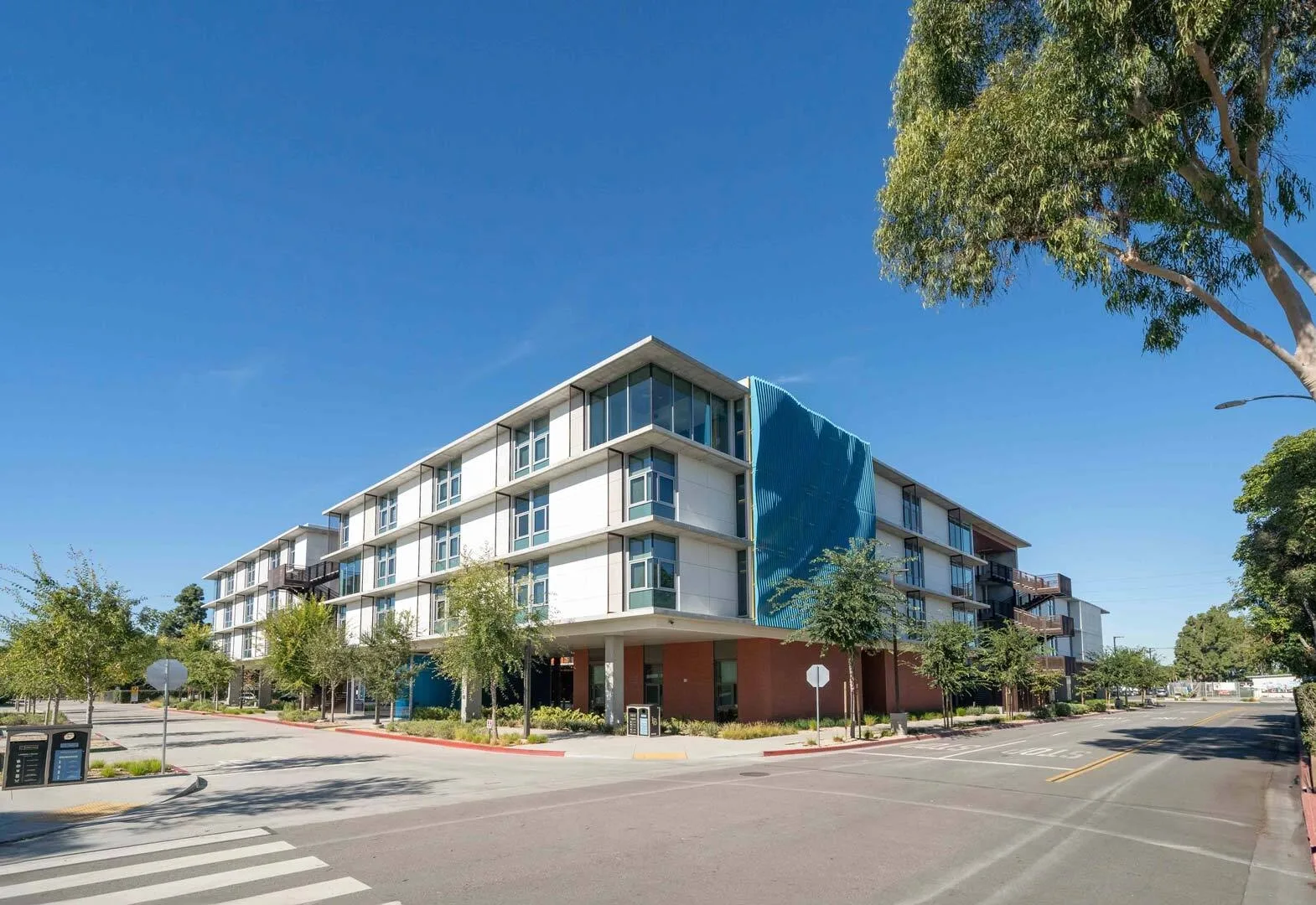 CSULB Parkside Housing 6 1620x1080