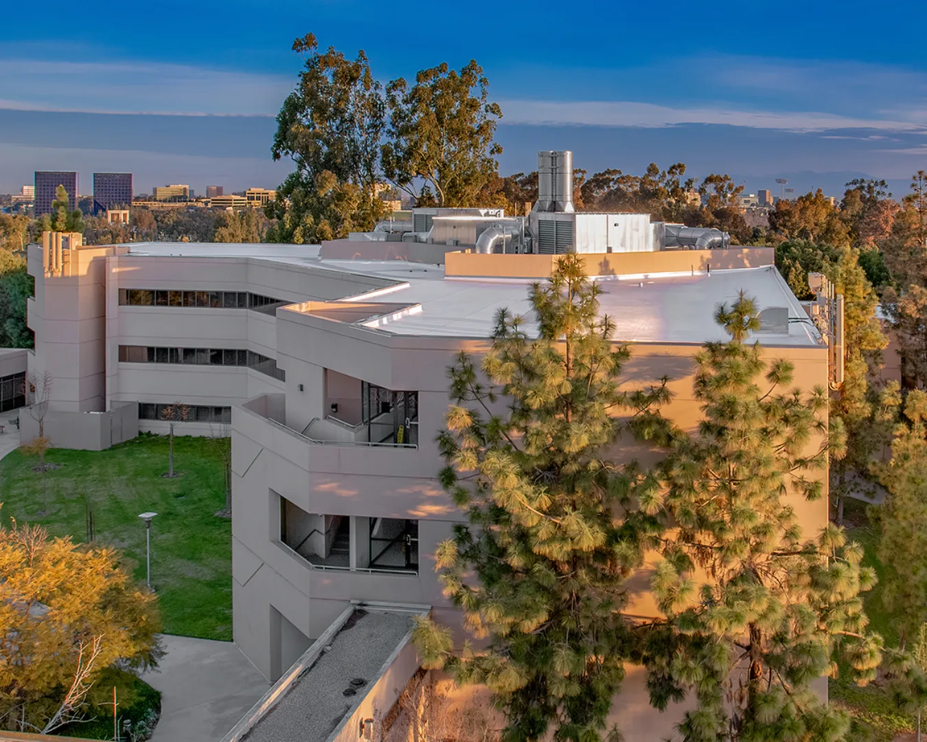 UCI Med Sci B 3 W