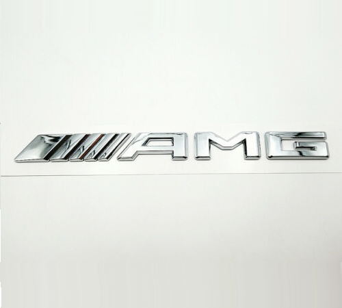 EMBLEMA AMG"" NA TAMPA TRASEIRA"