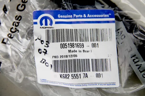 Guia do parachoque traseiro - JEEP - 51981659