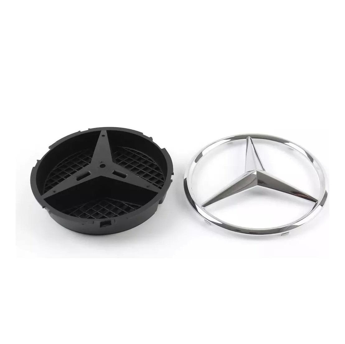 Emblema dianteiro - MERCEDES - A0008880060