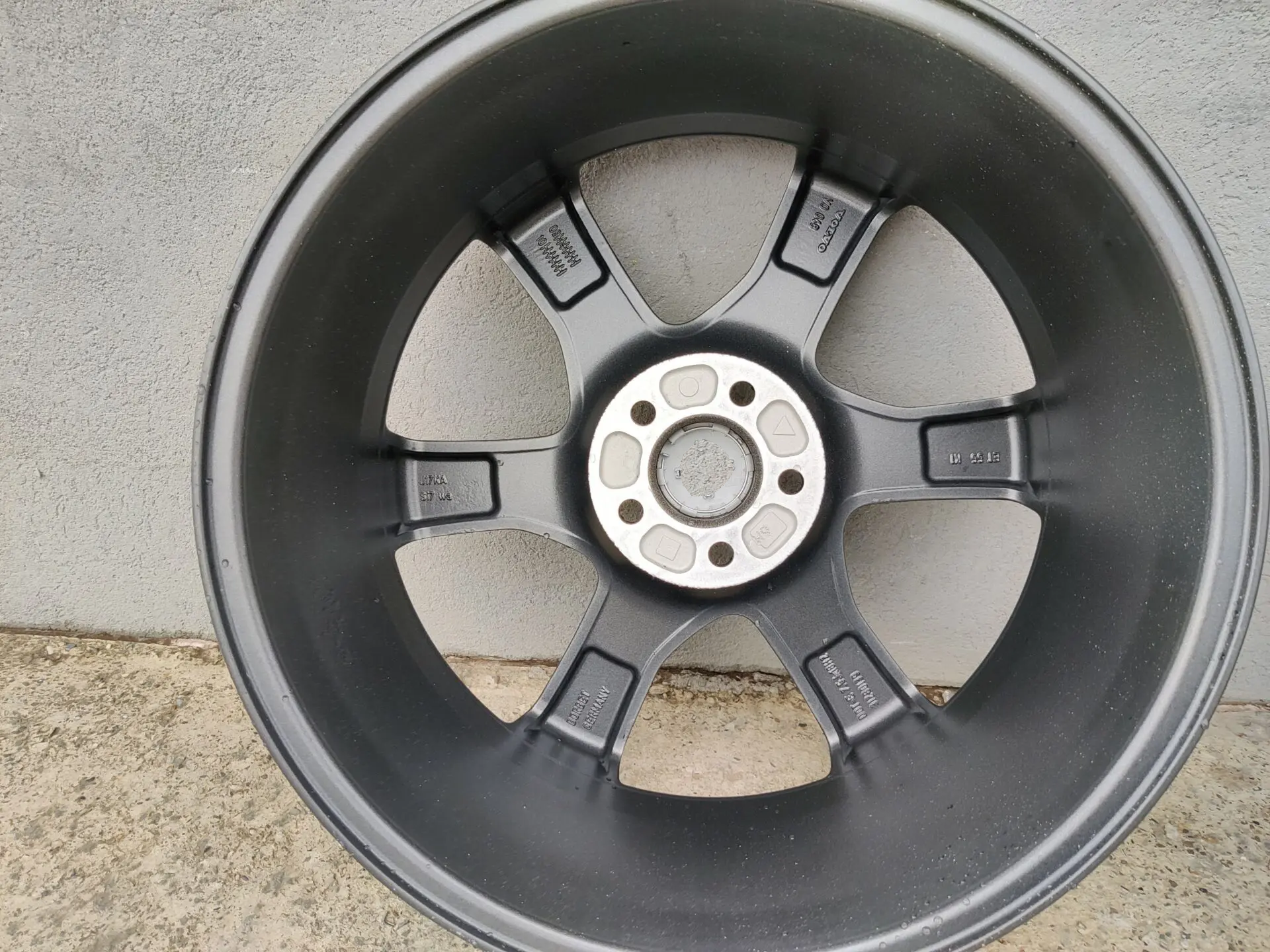 Roda de aluminio 18'' - VOLVO - 31269420