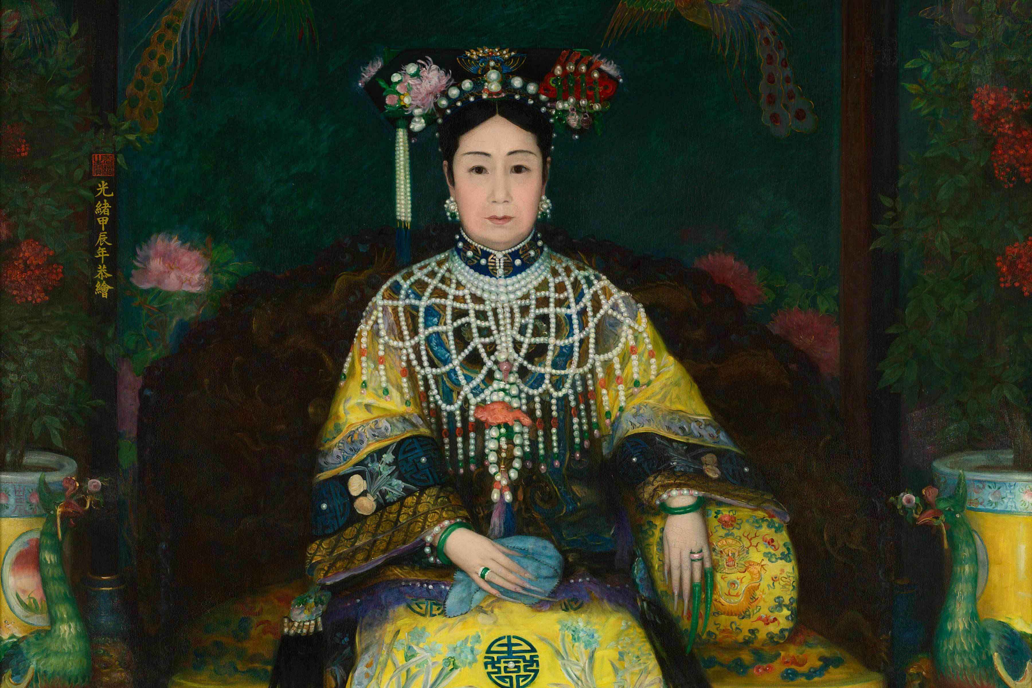 2018 exhibitions examine women and power