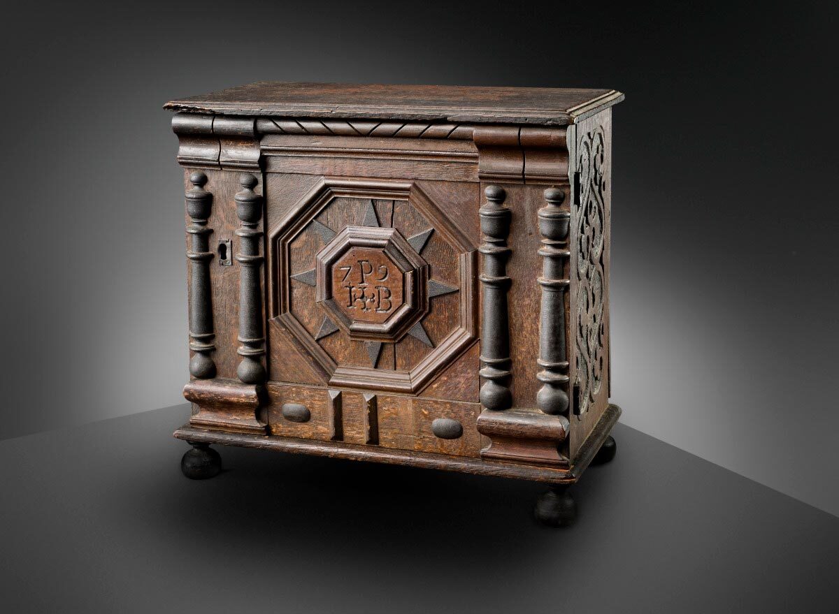 James Symonds, Valuables cabinet owned by Joseph and Bathsheba Pope, 1679. Oak, maple, iron, and paint. Museum purchase, made possible by anonymous donors, 2000. 138011. Peabody Essex Museum. Photo by Dennis Helmar.