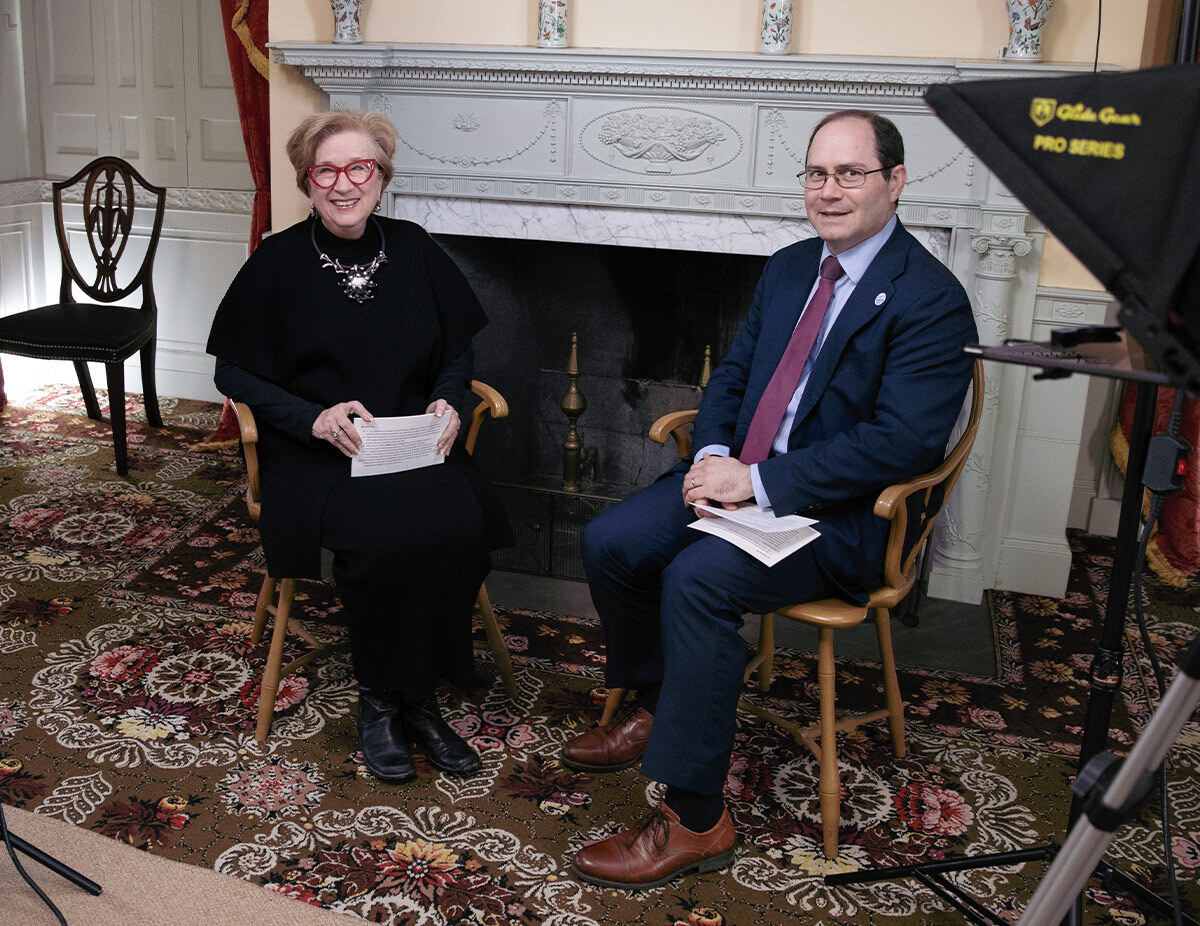 Lynda Roscoe Hartigan and Salem Mayor Dominick Pangallo in PEM’s Gardner-Pingree House