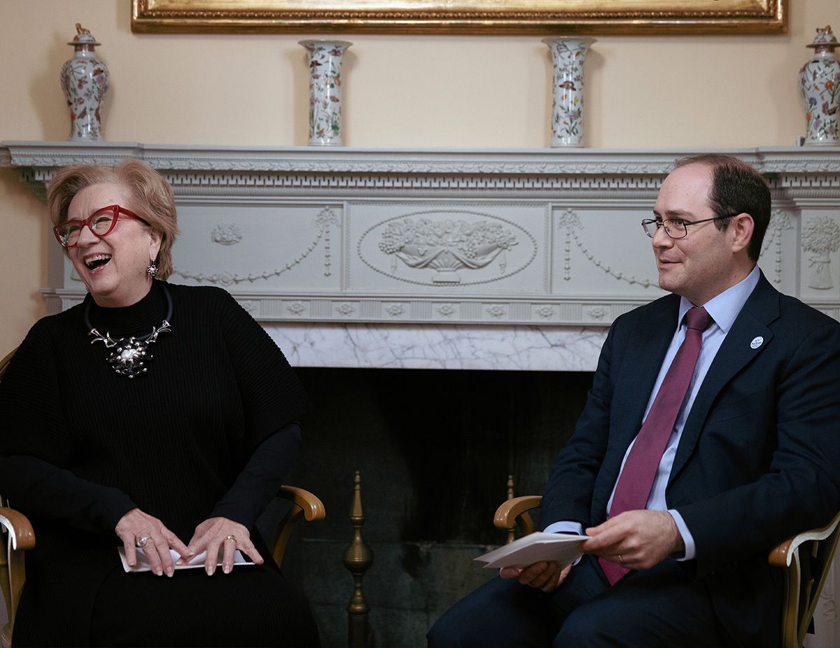 Lynda Roscoe Hartigan and Salem Mayor Dominick Pangallo in PEM’s Gardner-Pingree House