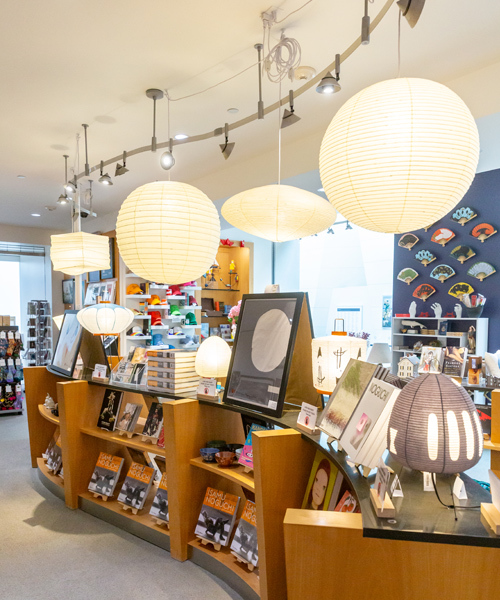 Blog Isamu Noguchi Hidden Akari Light1 Shop