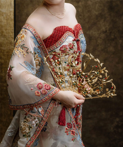 Stell Lunardy dress on the pride - detail shot
