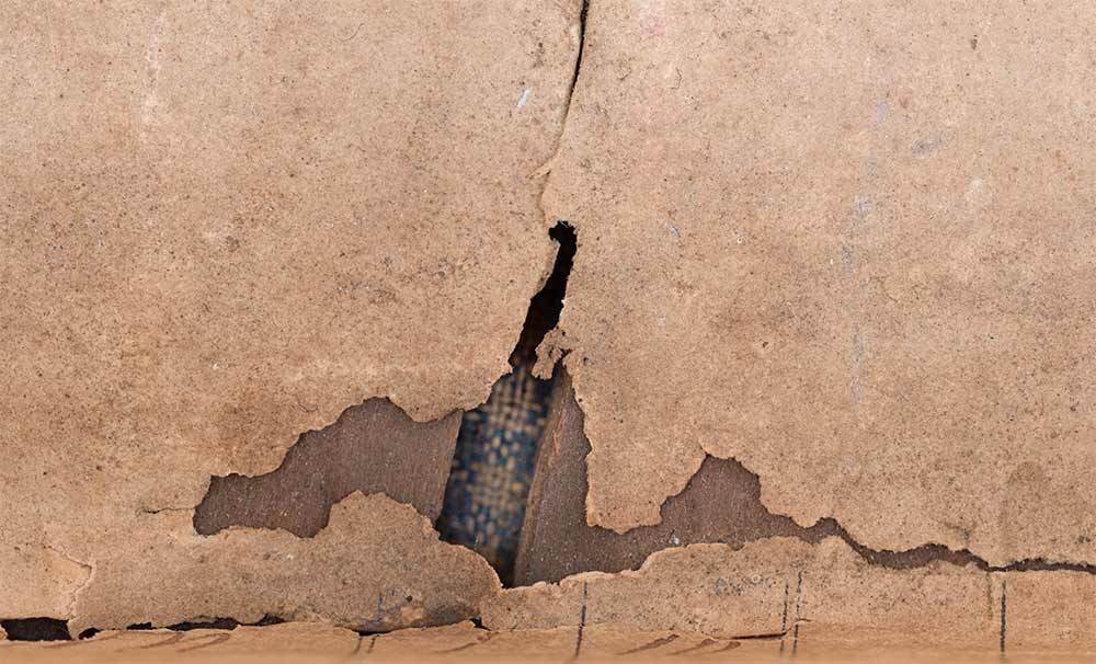 Blog Unpacking Accounts Tea Chest 1000px Chest Bottom View2