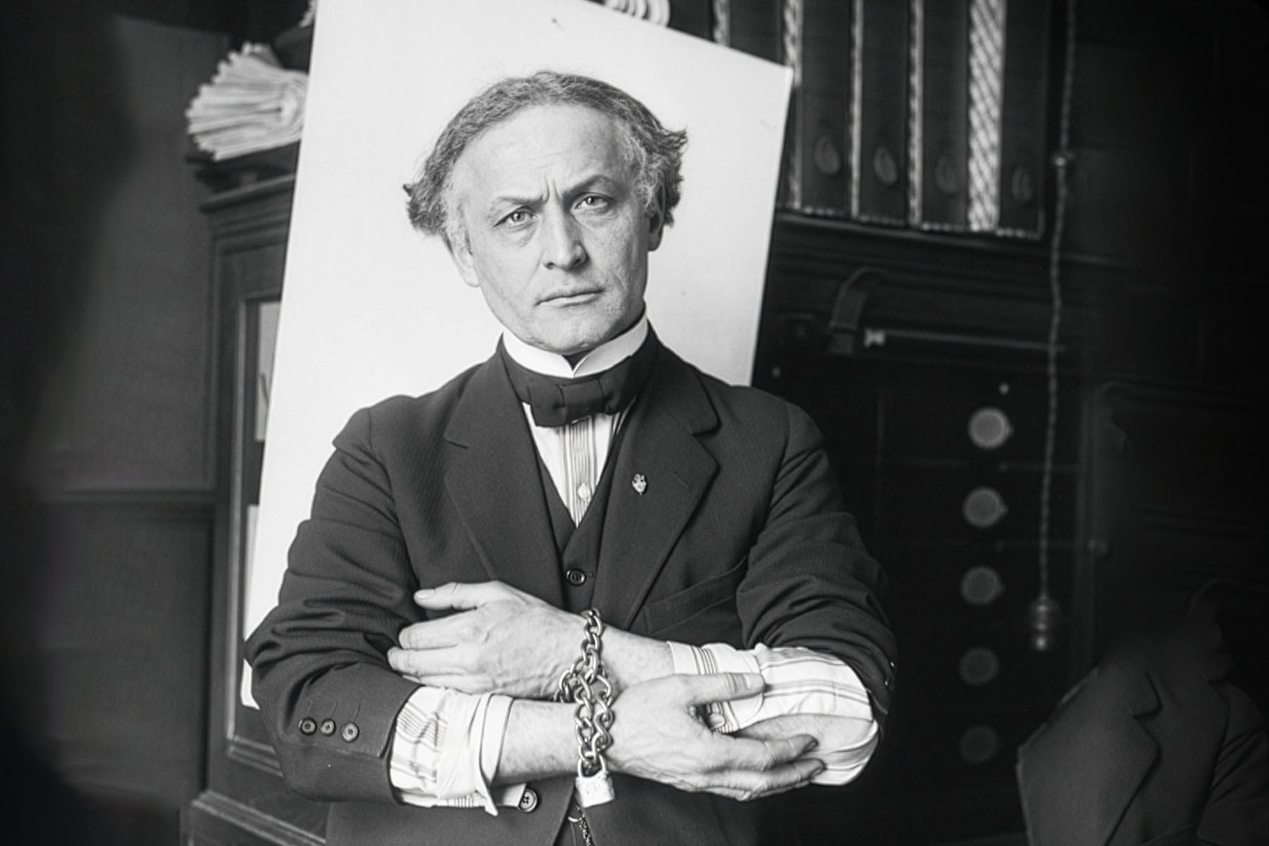 Houdini Halloween Magic Show and Curator Talk