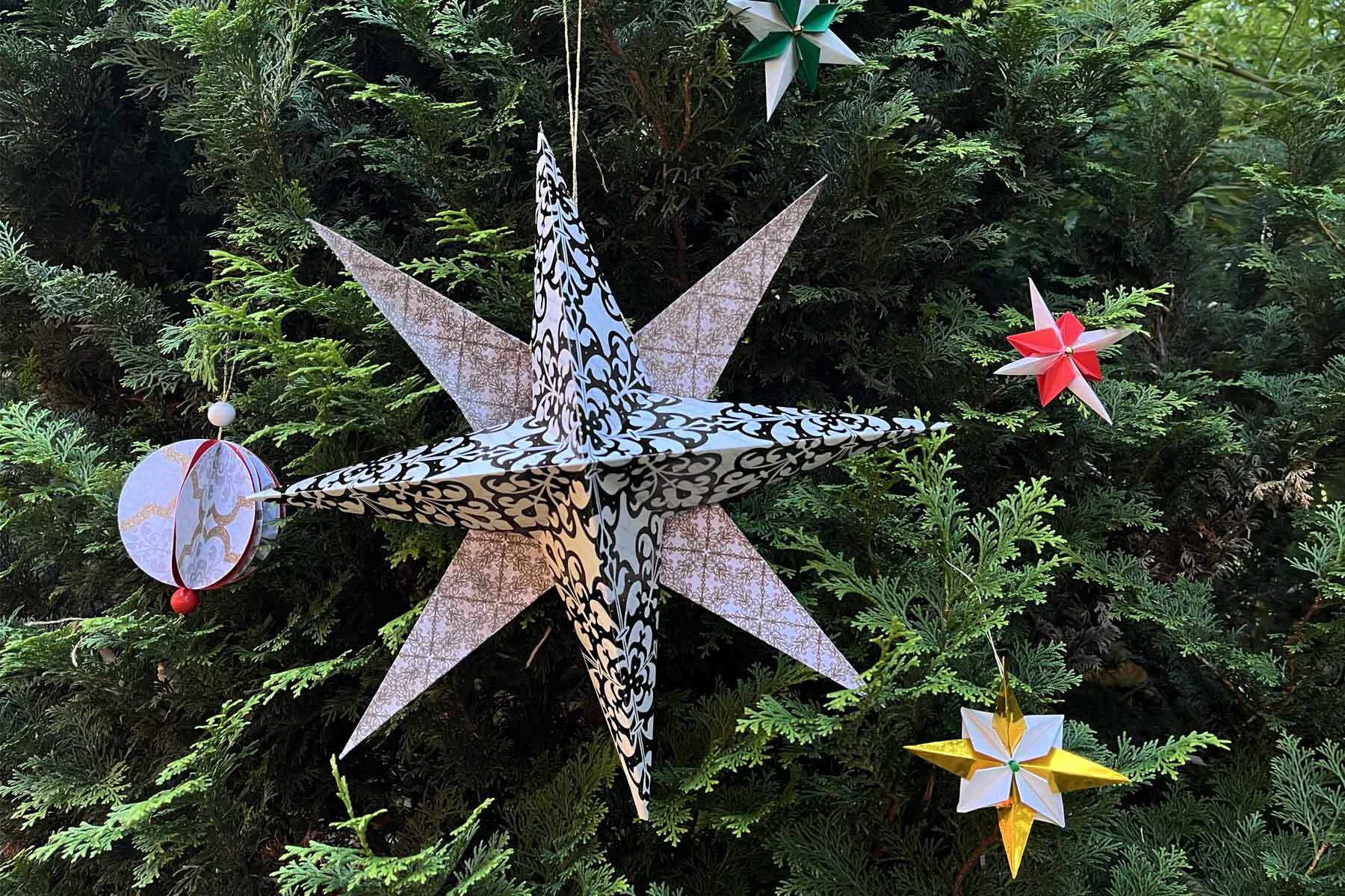 Drop-In Art Making: Paper Ornaments