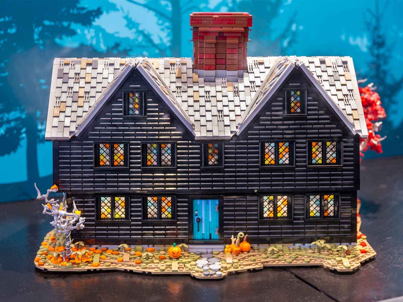 John Ward house recreated in LEGO by artist Jeff Chapman