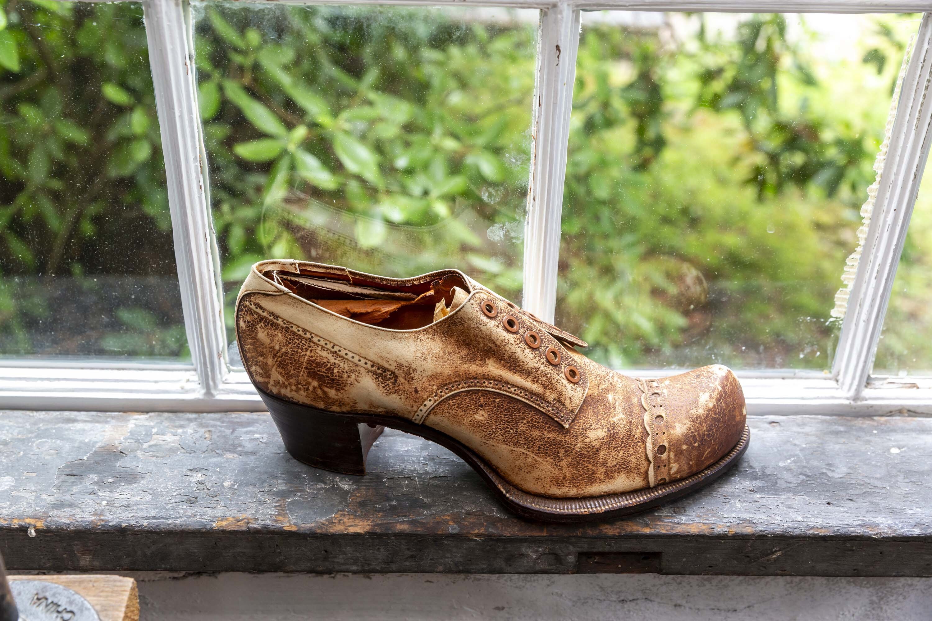 In the Lye Tapley Shoe Shop on PEM’s campus. Photo by Kathy Tarantola/PEM.