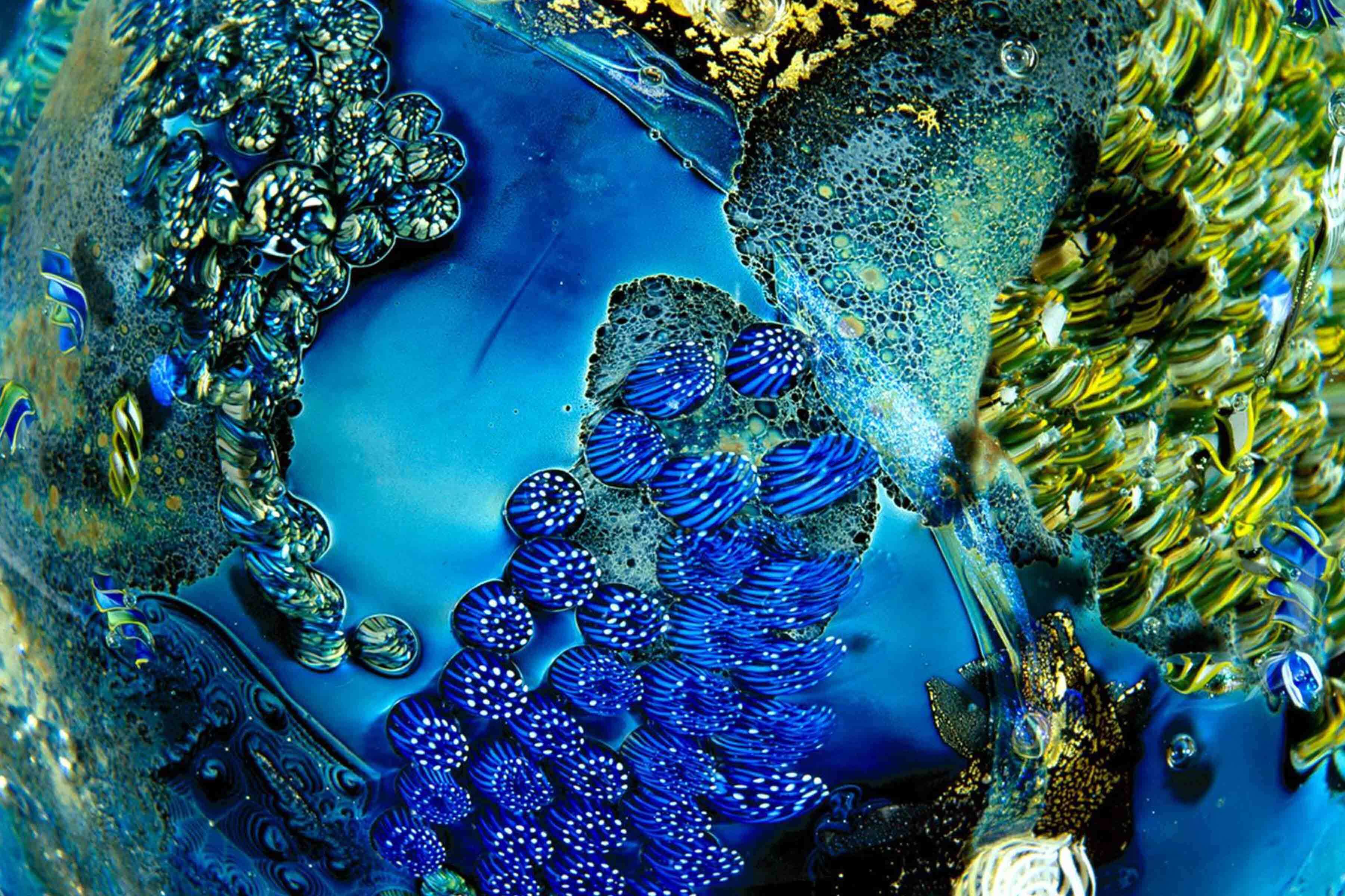 Mega Megaplanet, 1999 Josh Simpson (American, b. 1949). Glass. Shelburne Falls, Massachusetts, United States. 11 inches (27.94 cm). Museum purchase, 1999. 137968.