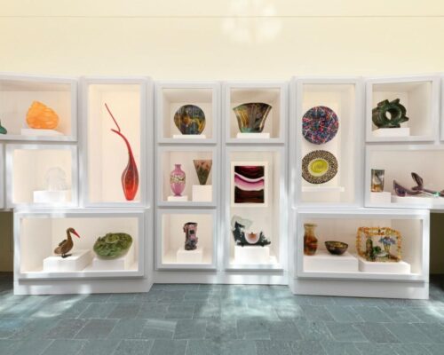 PEM’s Studio Glass gallery, 2024. Peabody Essex Museum. Photo by Mel Taing.