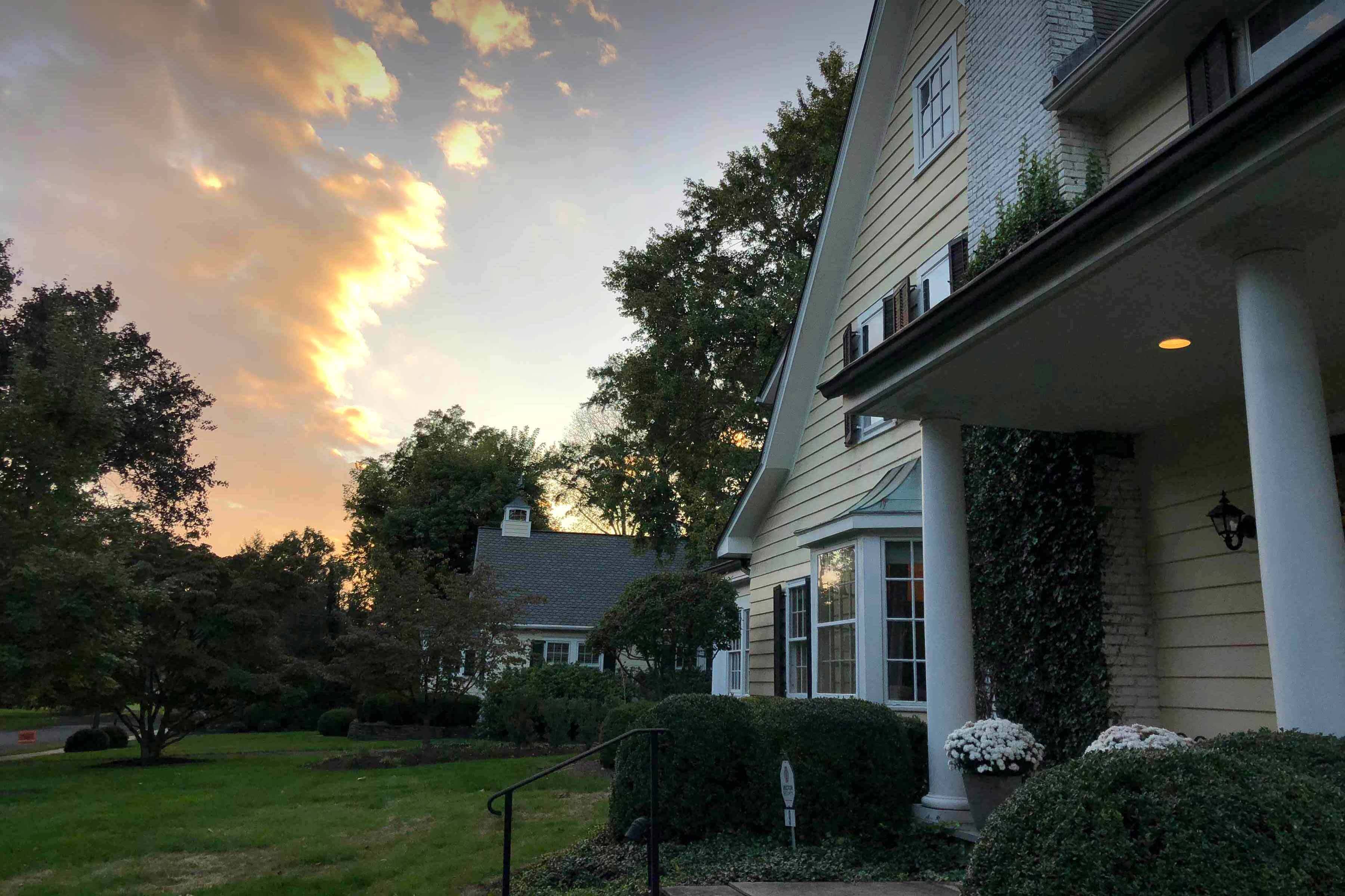 Performing inside the Soul House