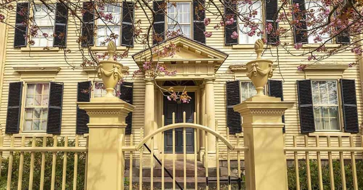 Peirce-Nichols House