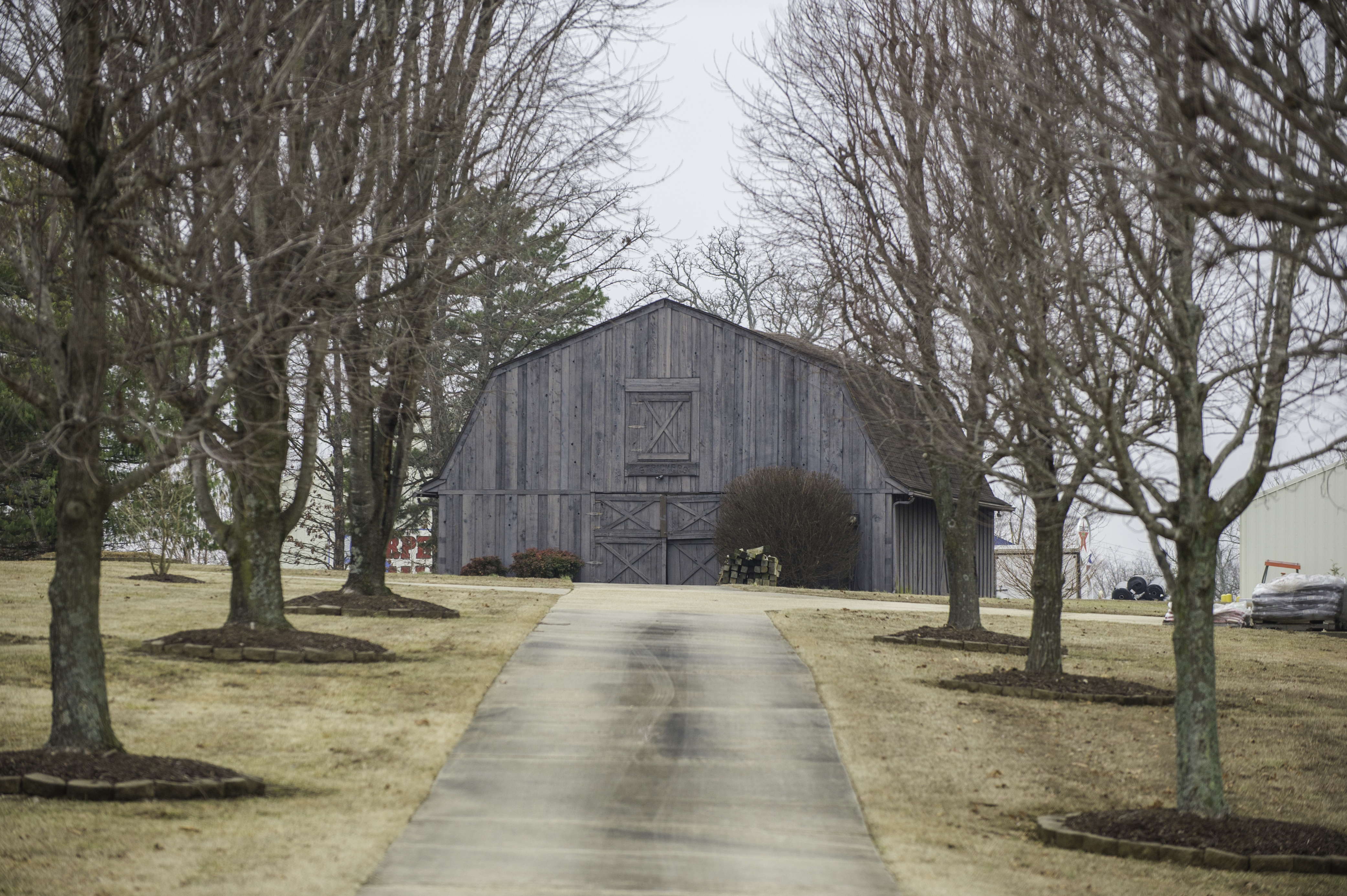Barn-Poplar-Bluff-9234-copy