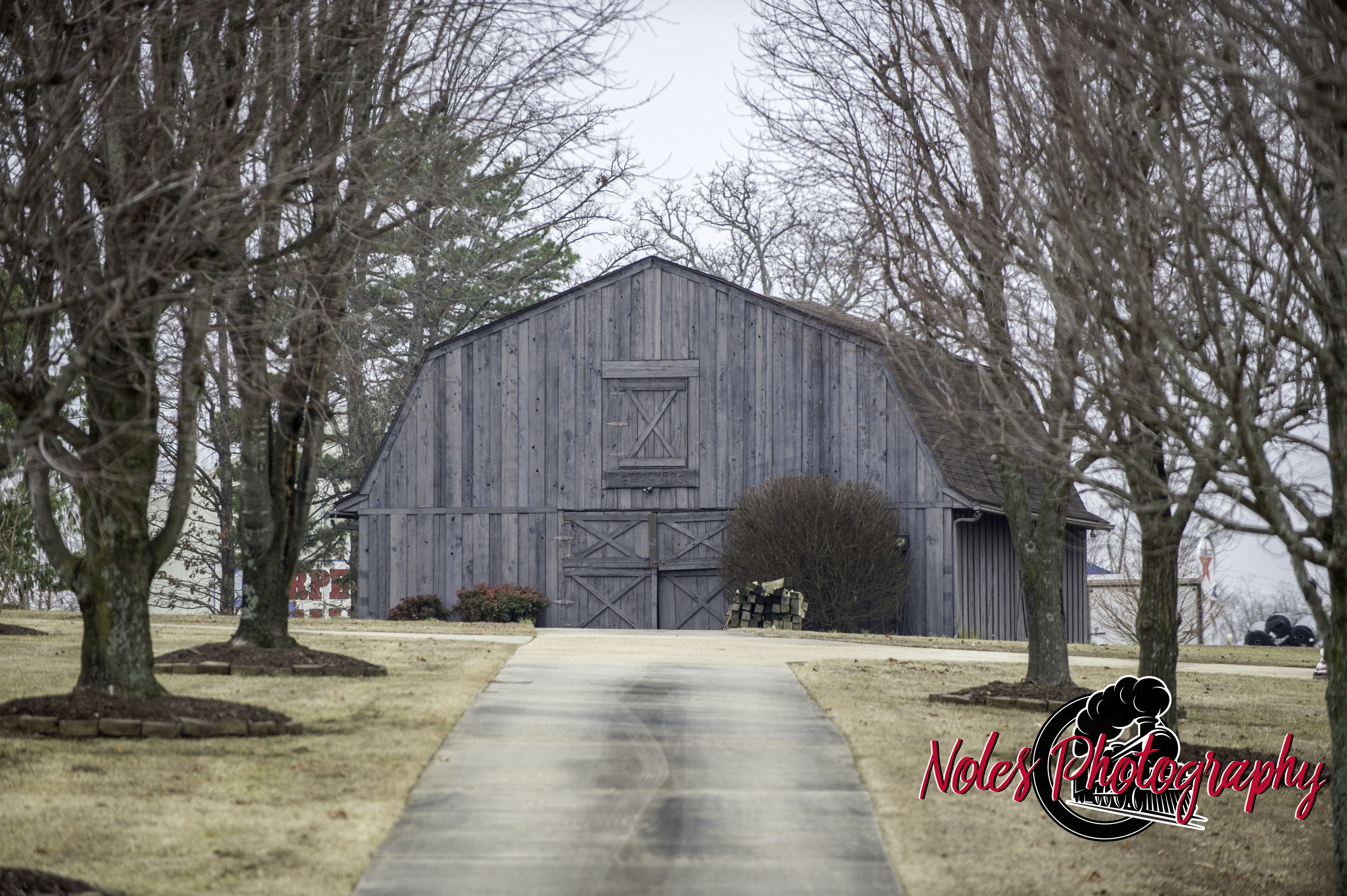 Barn-Poplar-Bluff-9239-copy