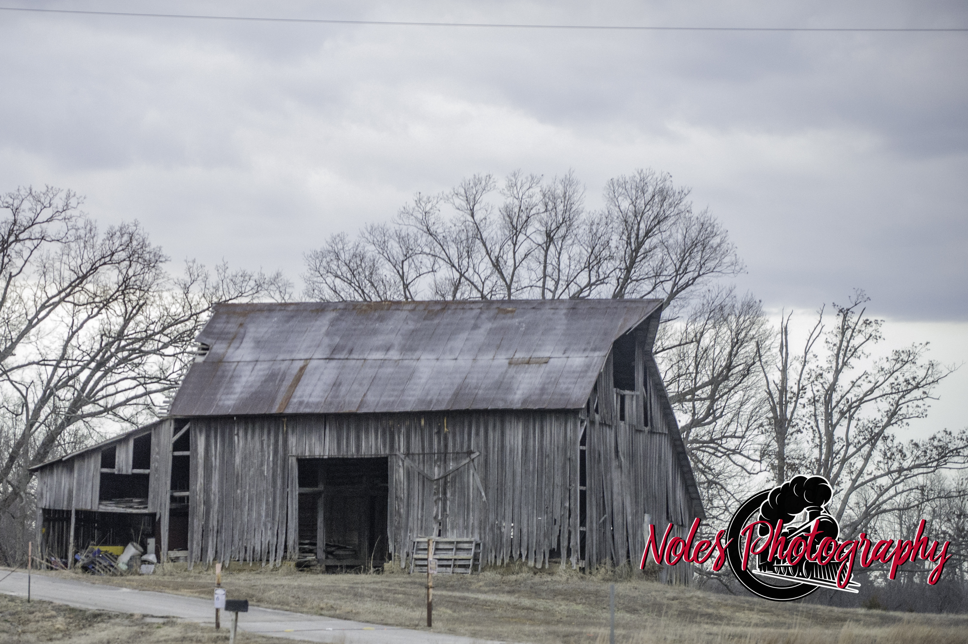 Old-Barn-in-Poplur-Bluff-Hywy-67-9178-copy