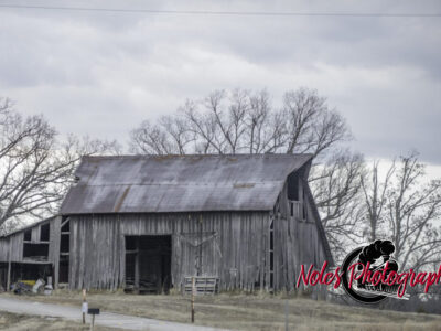 Old-Barn-in-Poplur-Bluff-Hywy-67-9178