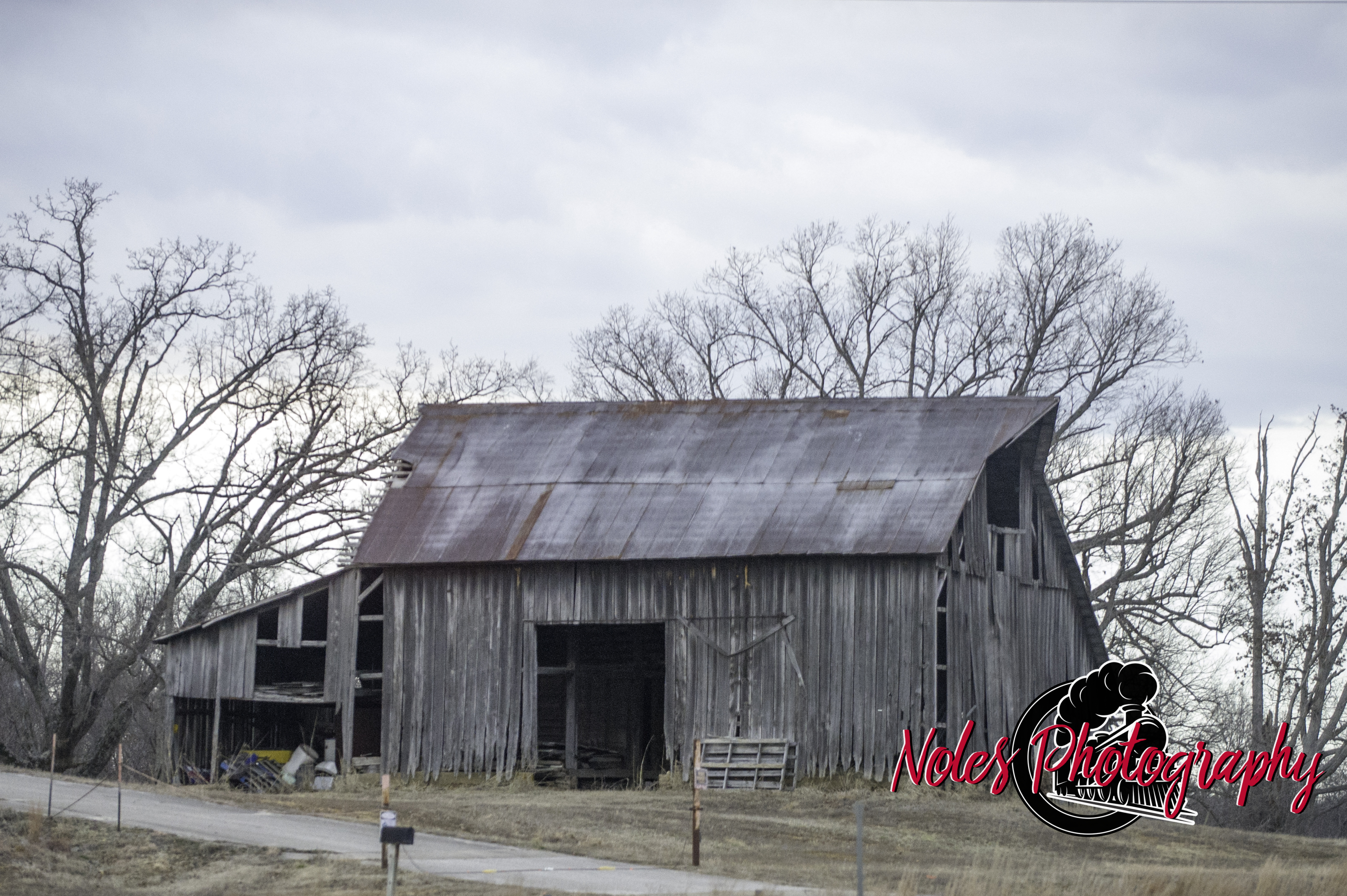 Old-Barn-in-Poplur-Bluff-Hywy-67-9179-copy