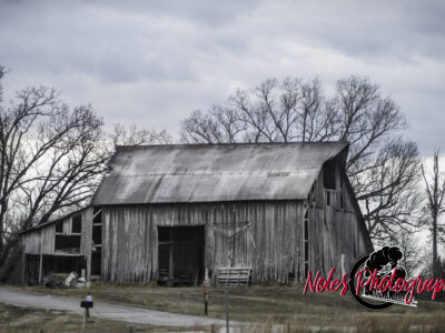 Old-Barn-in-Poplur-Bluff-Hywy-67-9180-2-copy