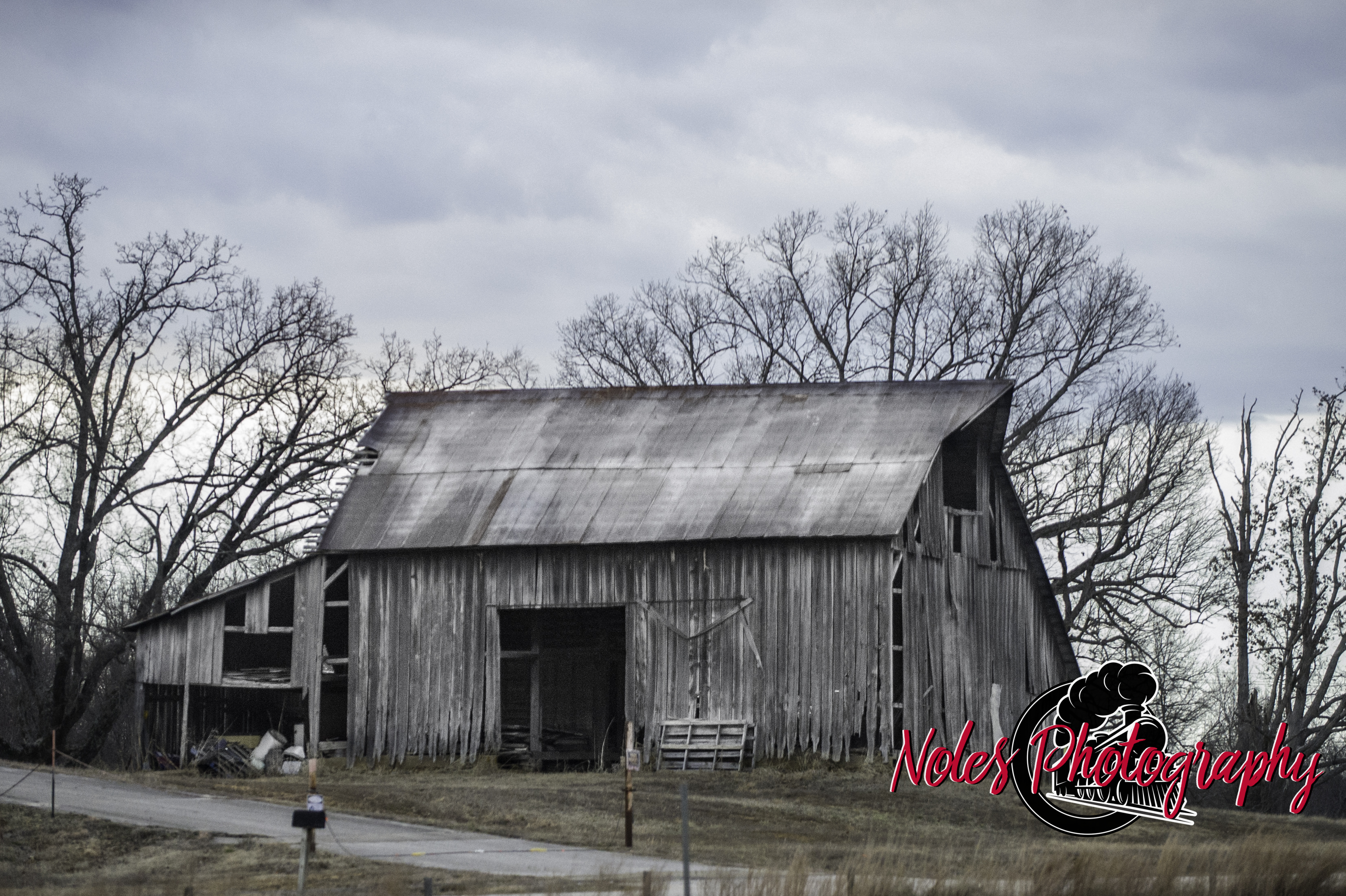 Old-Barn-in-Poplur-Bluff-Hywy-67-9180-2-copy