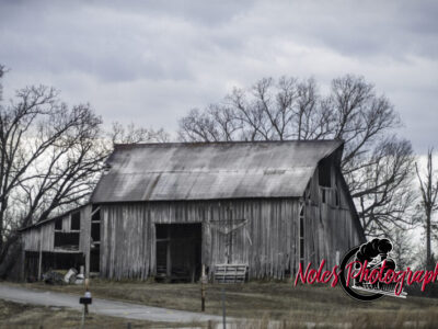 Old-Barn-in-Poplur-Bluff-Hywy-67-9180-2