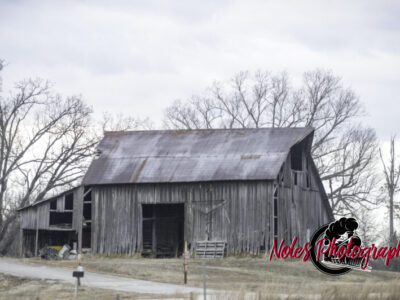 Old-Barn-in-Poplur-Bluff-Hywy-67-9180