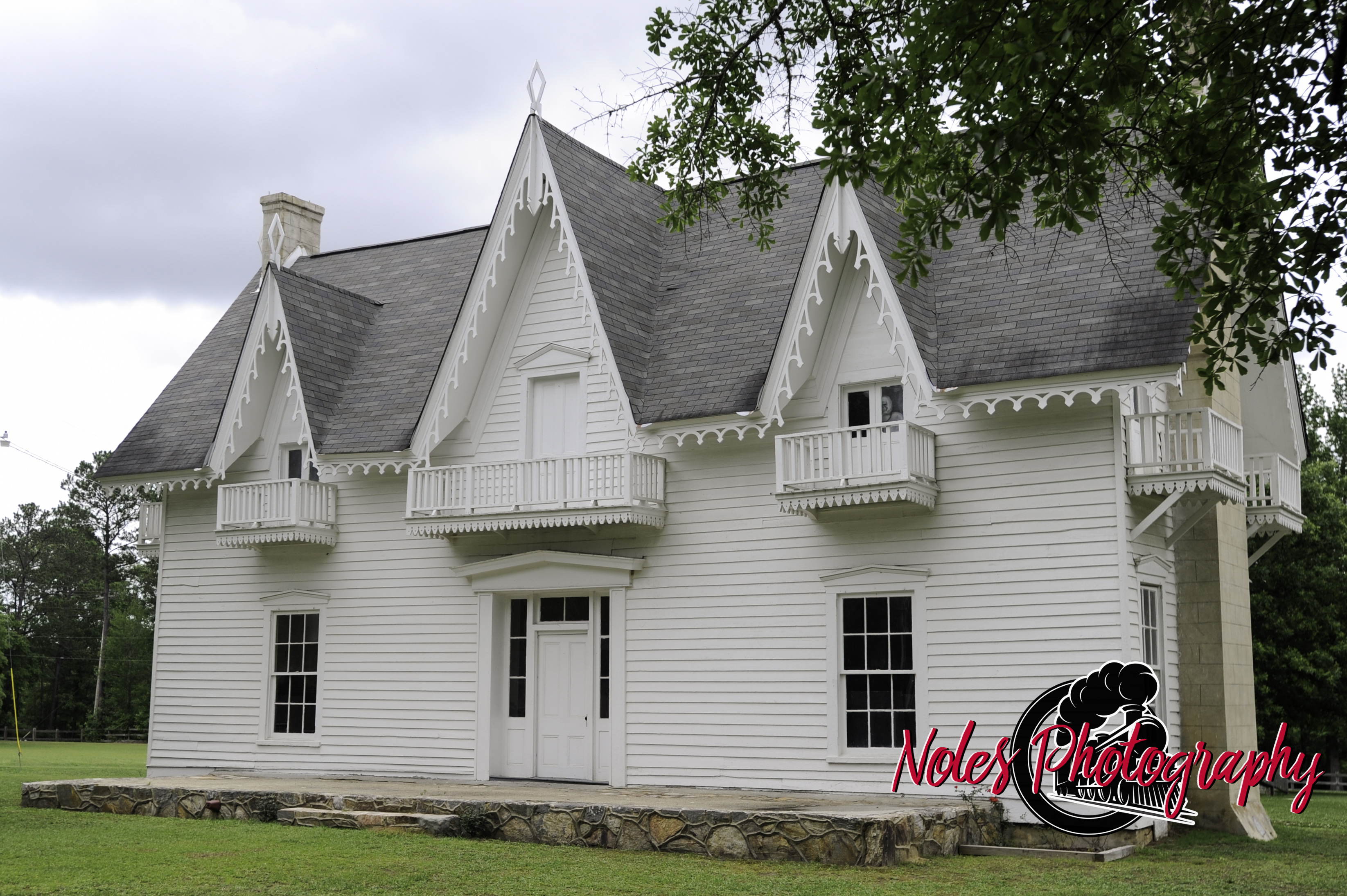 Penn-House-Spring-Villa-NP-25299