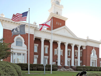 Lee-Co-Court-House-Flags-DSC_7902