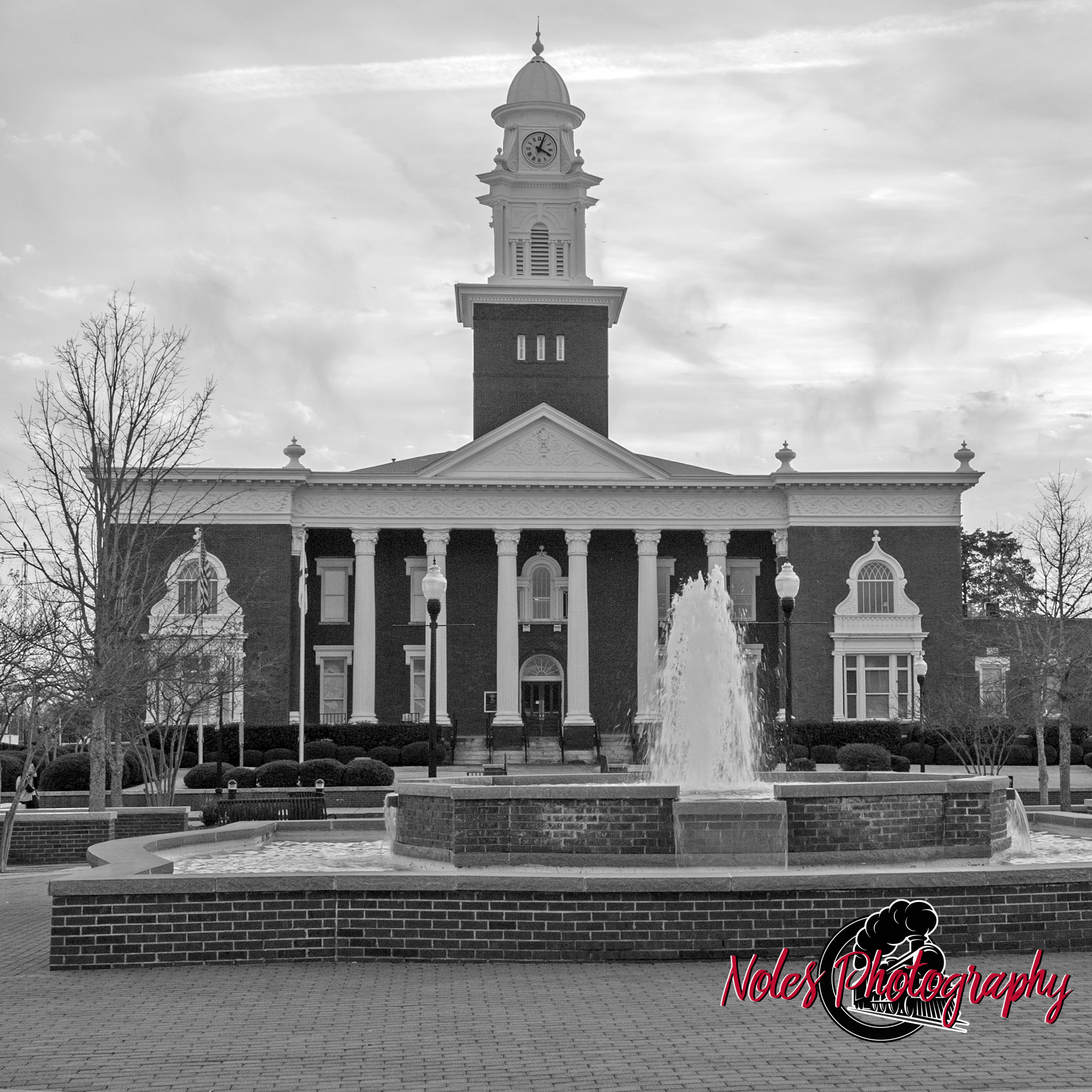 Lee-County-Court-House-Black-White