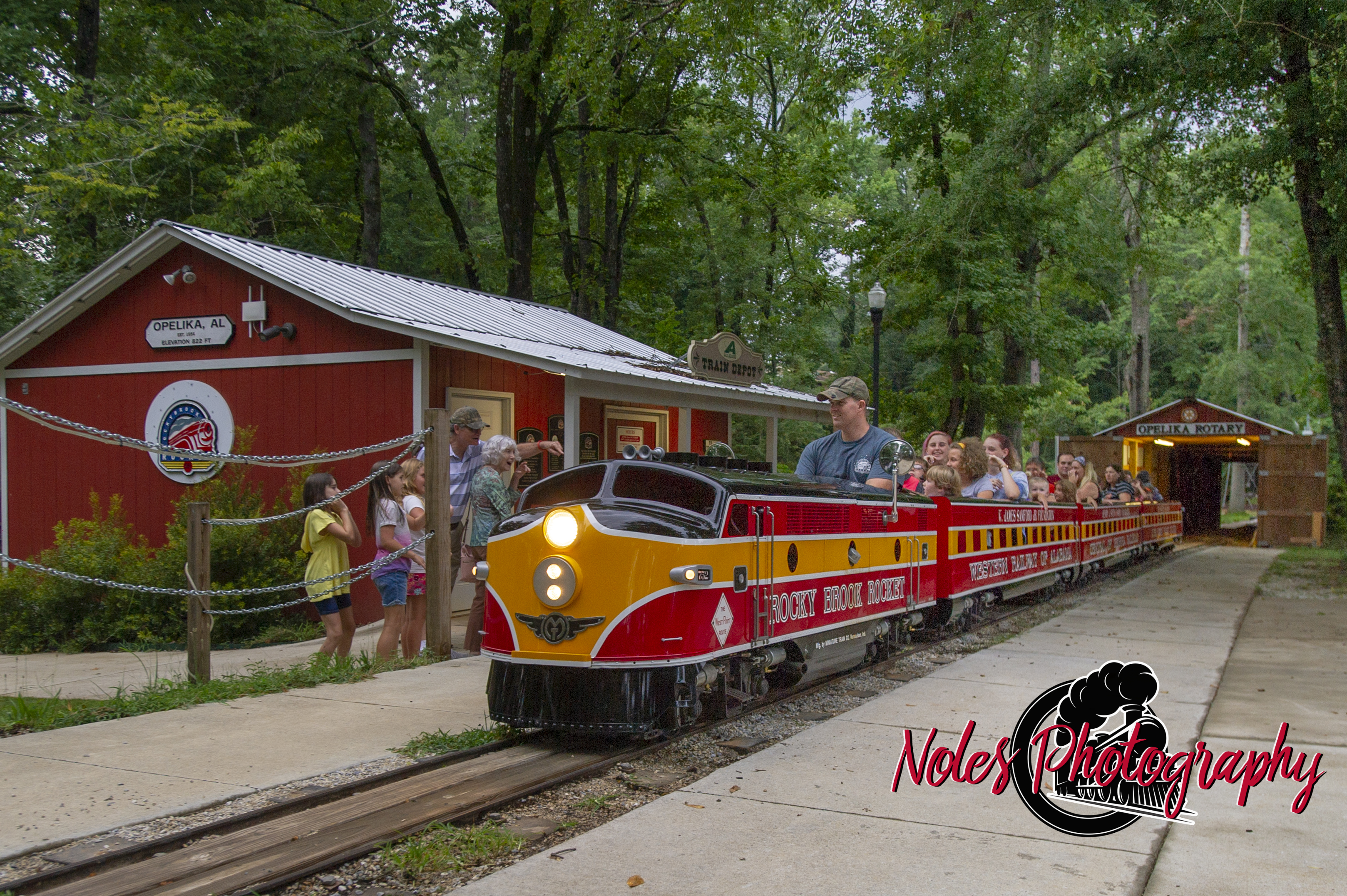 RocketBrook-Rocket-Summer-Swing-24922