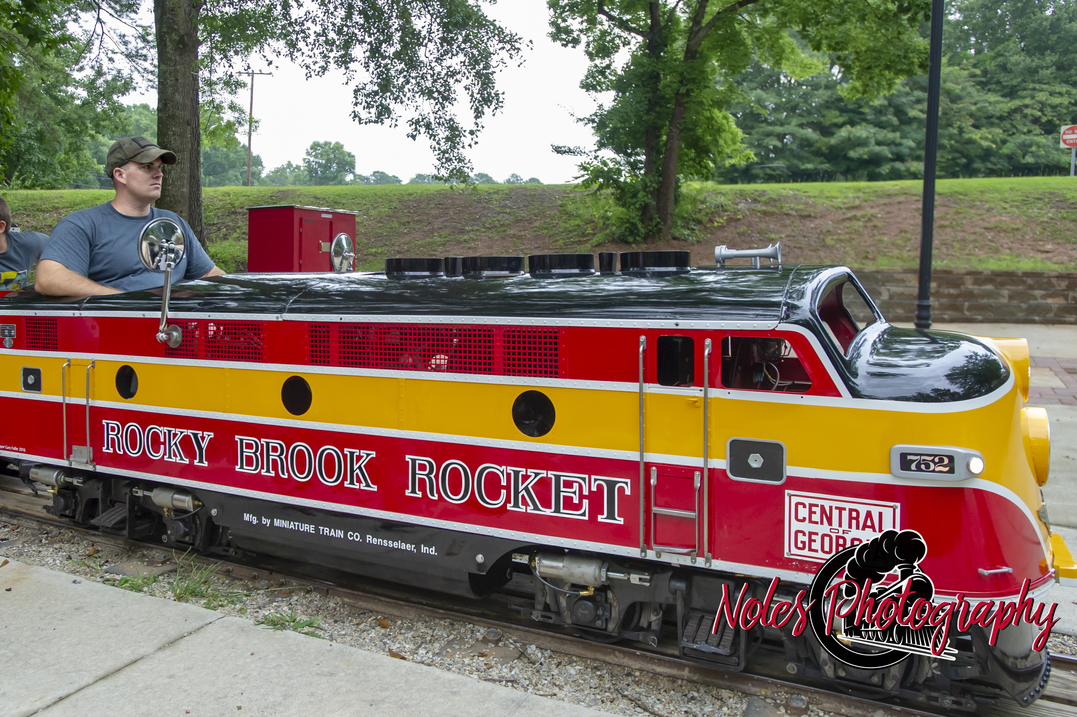 RocketBrook-Rocket-Summer-Swing-24976