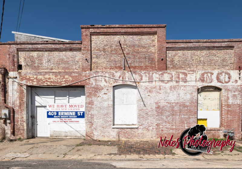 Store-Front-Doris-7060