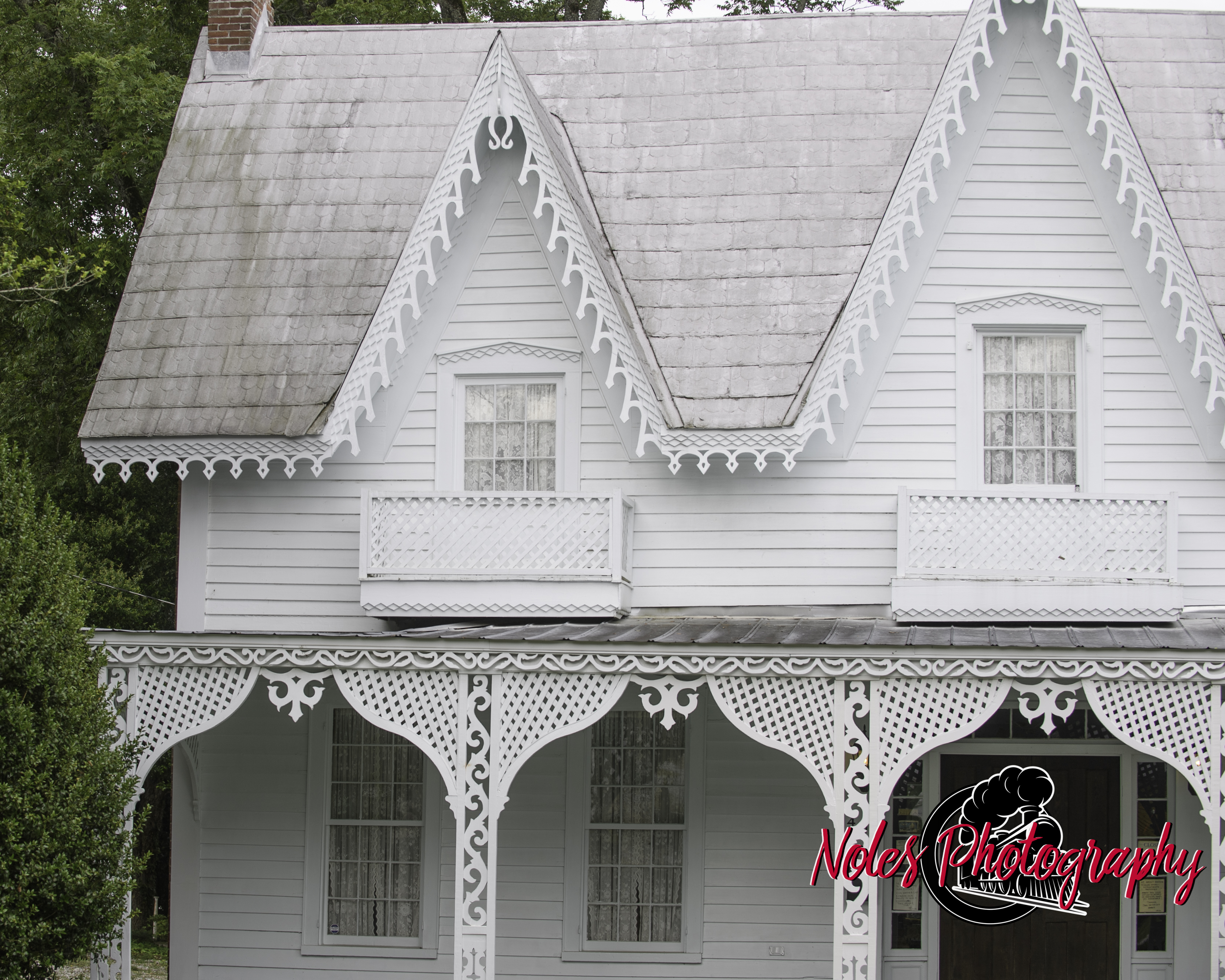 12-The-Gingerbread-House-6952