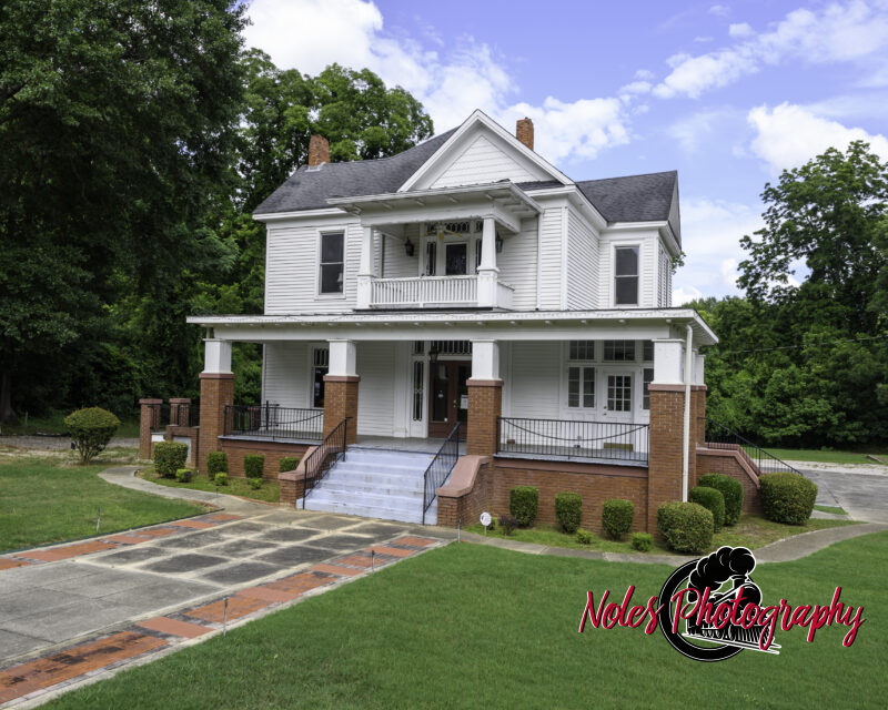 18-Dr-J-W-Darden-House-7004
