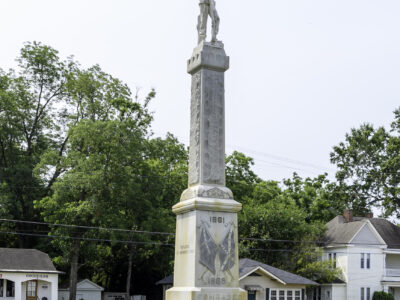 11-The-Confederate-Monument-5311