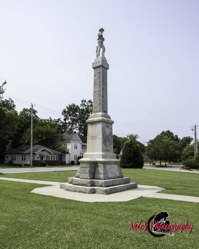 11-The-Confederate-Monument-5313