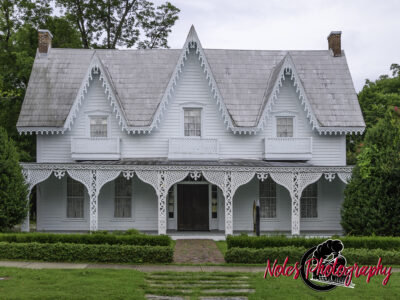 12-The-Gingerbread-House-6949