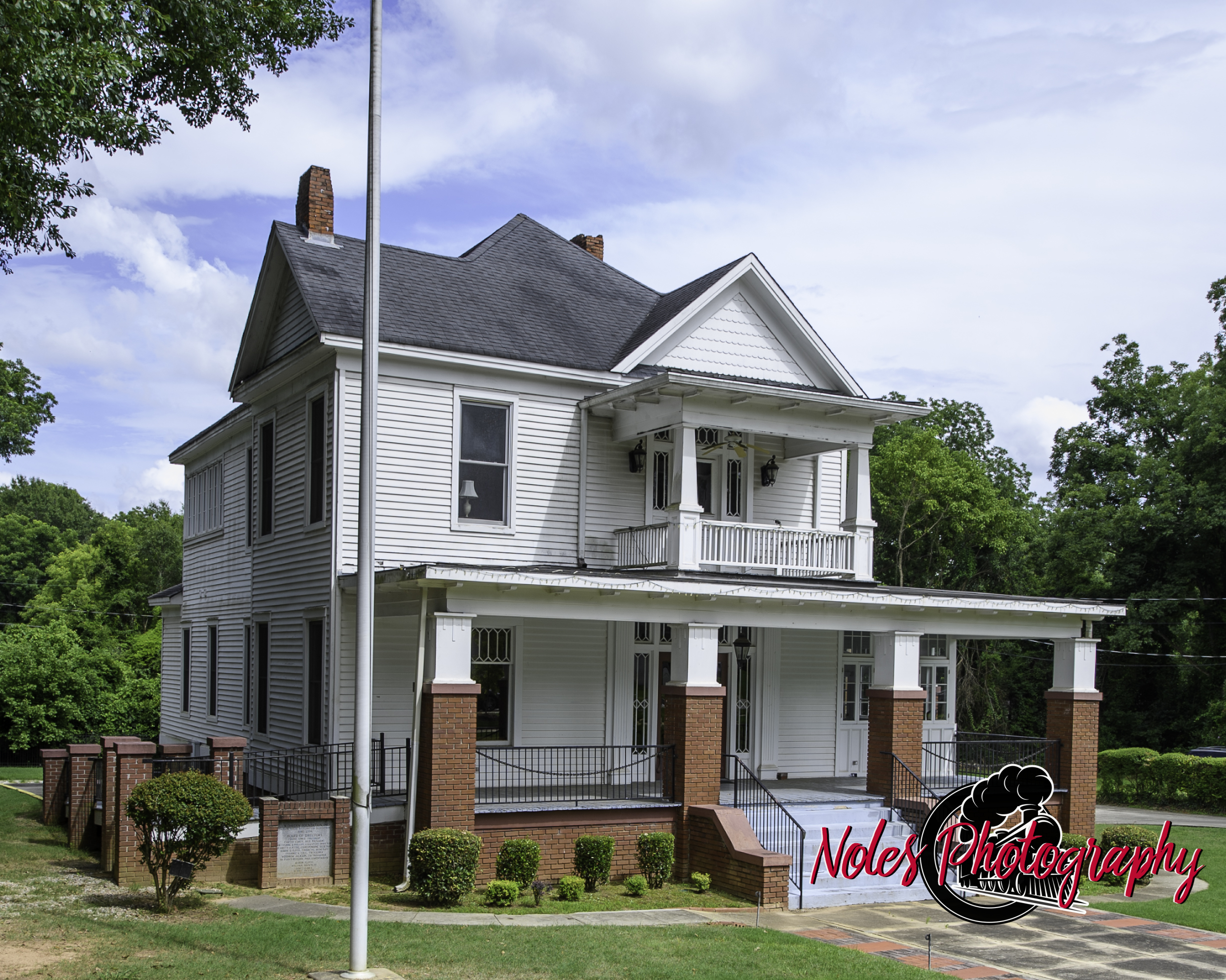 18-Dr-J-W-Darden-House-6981